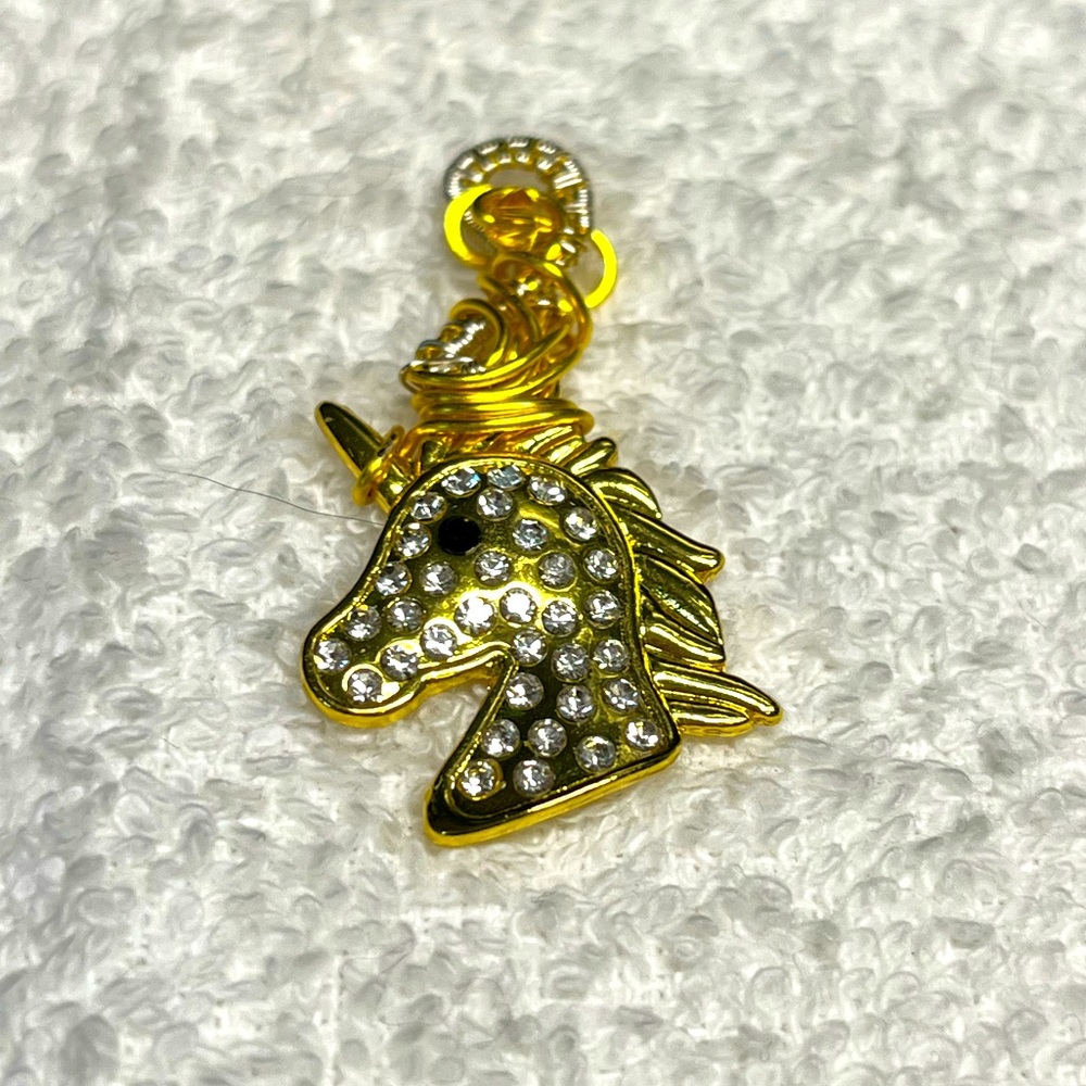 🌈stunning unique 🦄- wrapped charm/pendant